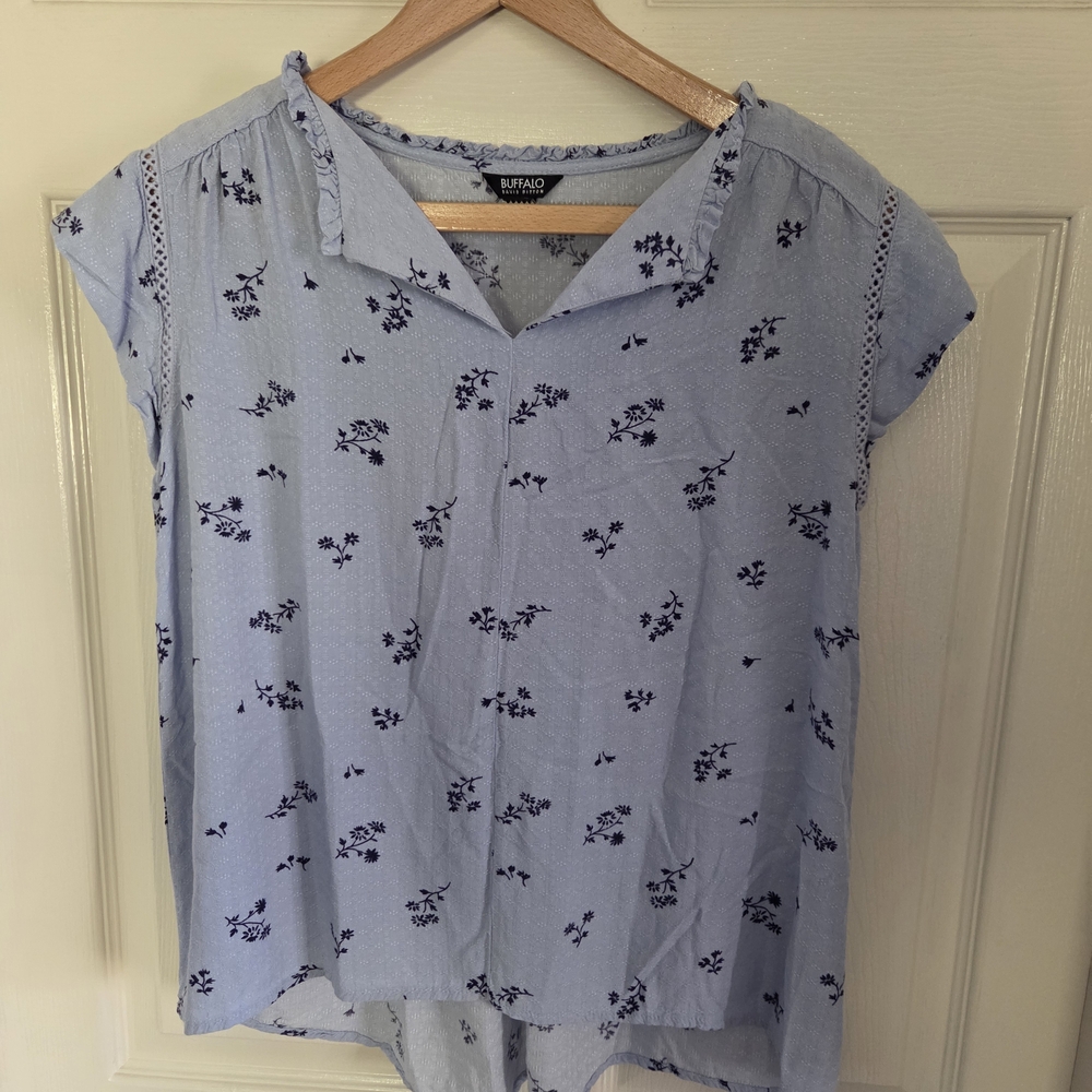 Buffalo David Bitton Light Blue Floral Blouse